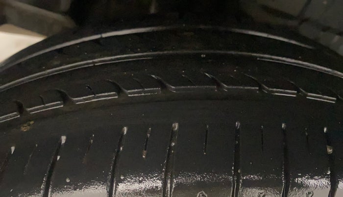 2019 Maruti Dzire ZXI PLUS AMT, Petrol, Automatic, 37,937 km, Right Rear Tyre Tread