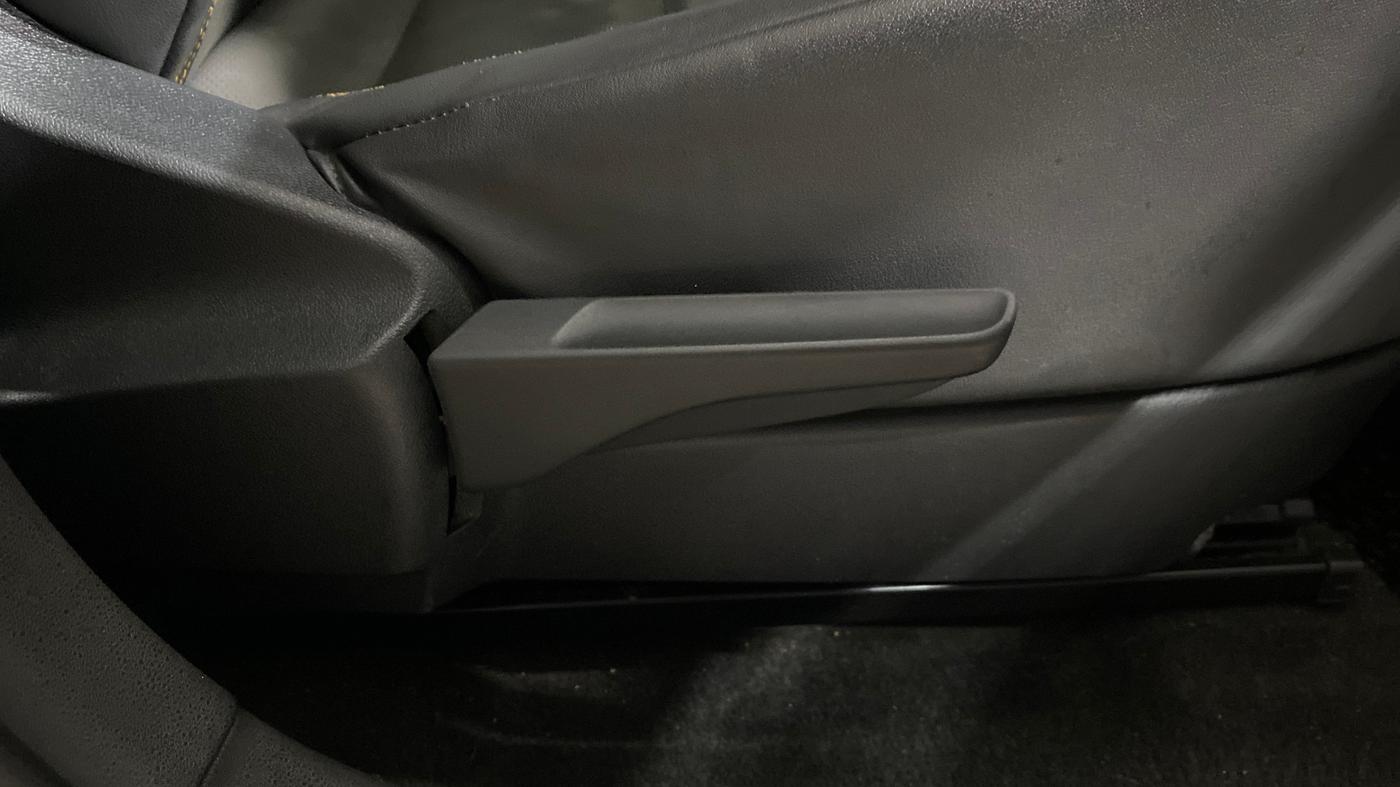 2021 Skoda KUSHAQ STYLE 1.0L TSI AT, Petrol, Automatic, 26,533 km, Driver Side Adjustment Panel