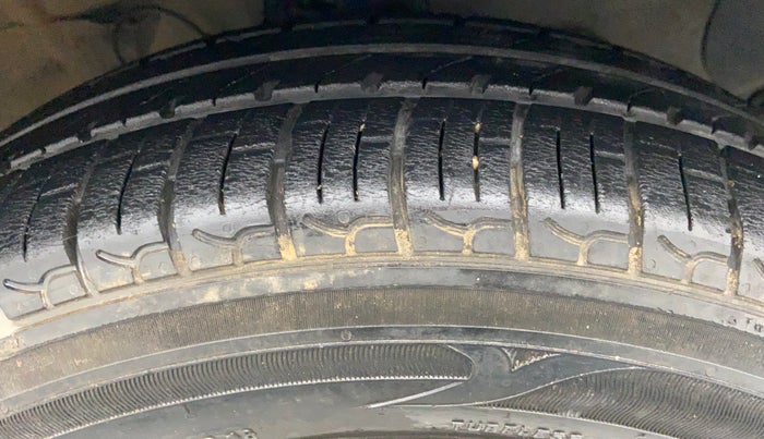 2019 Hyundai NEW SANTRO SPORTZ 1.1, Petrol, Manual, 16,641 km, Right Front Tyre Tread