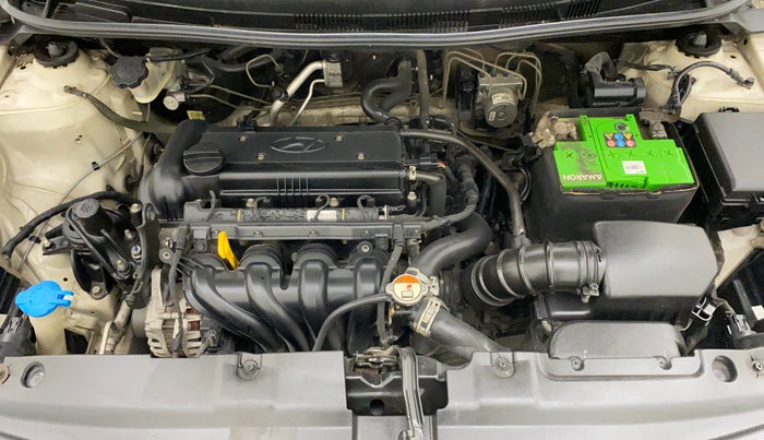 2015 Hyundai Verna FLUIDIC 4S 1.6 VTVT S, Petrol, Manual, 52,816 km, Open Bonet