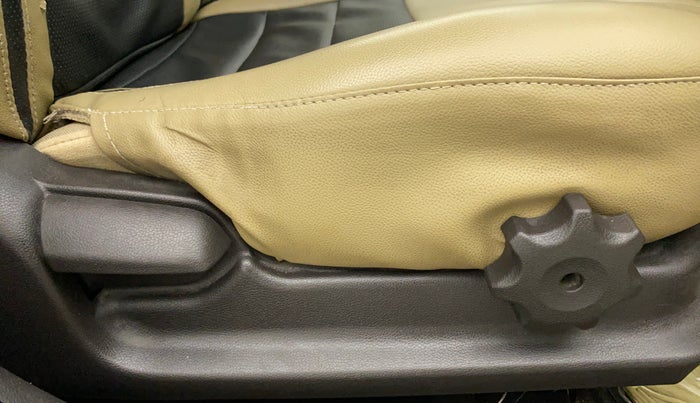 2015 Hyundai Verna FLUIDIC 4S 1.6 VTVT S, Petrol, Manual, 52,816 km, Driver Side Adjustment Panel