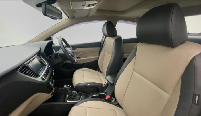 2018 Hyundai Verna 1.6 VTVT SX (O) AT, Petrol, Automatic, 39,051 km, Right Side Front Door Cabin