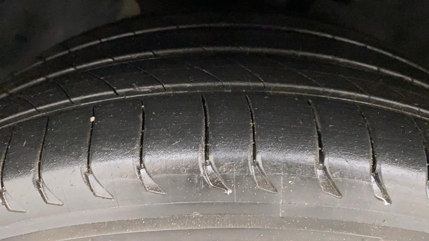 2018 Hyundai Verna 1.6 VTVT SX (O) AT, Petrol, Automatic, 39,051 km, Left Front Tyre Tread