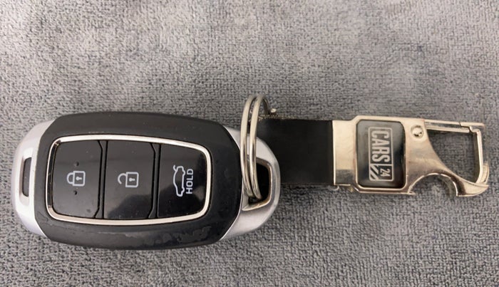 2018 Hyundai Verna 1.6 VTVT SX (O) AT, Petrol, Automatic, 39,051 km, Key Close Up