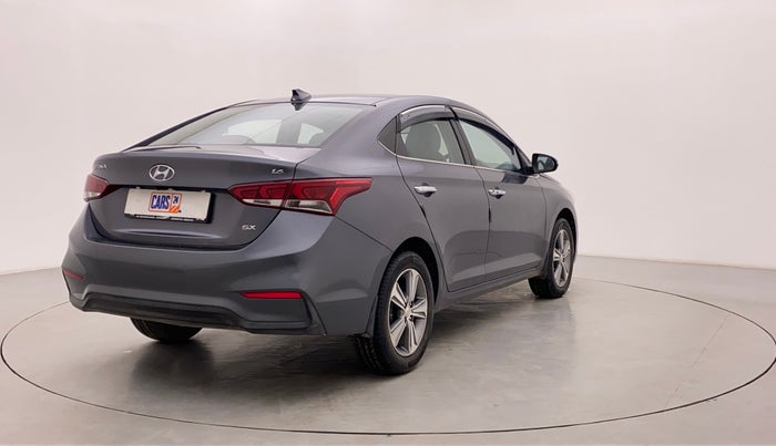2018 Hyundai Verna 1.6 VTVT SX (O) AT, Petrol, Automatic, 39,051 km, Right Back Diagonal