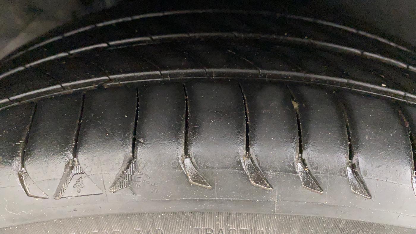 2018 Hyundai Verna 1.6 VTVT SX (O) AT, Petrol, Automatic, 39,051 km, Right Rear Tyre Tread