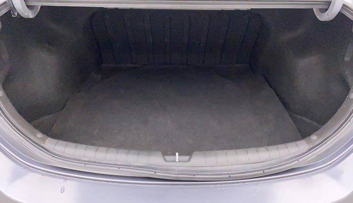 2018 Hyundai Verna 1.6 VTVT SX (O) AT, Petrol, Automatic, 39,051 km, Boot Inside