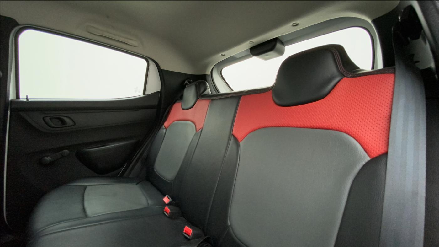 2017 Renault Kwid RXT 1.0 AMT (O), Petrol, Automatic, 18,943 km, Right Side Rear Door Cabin