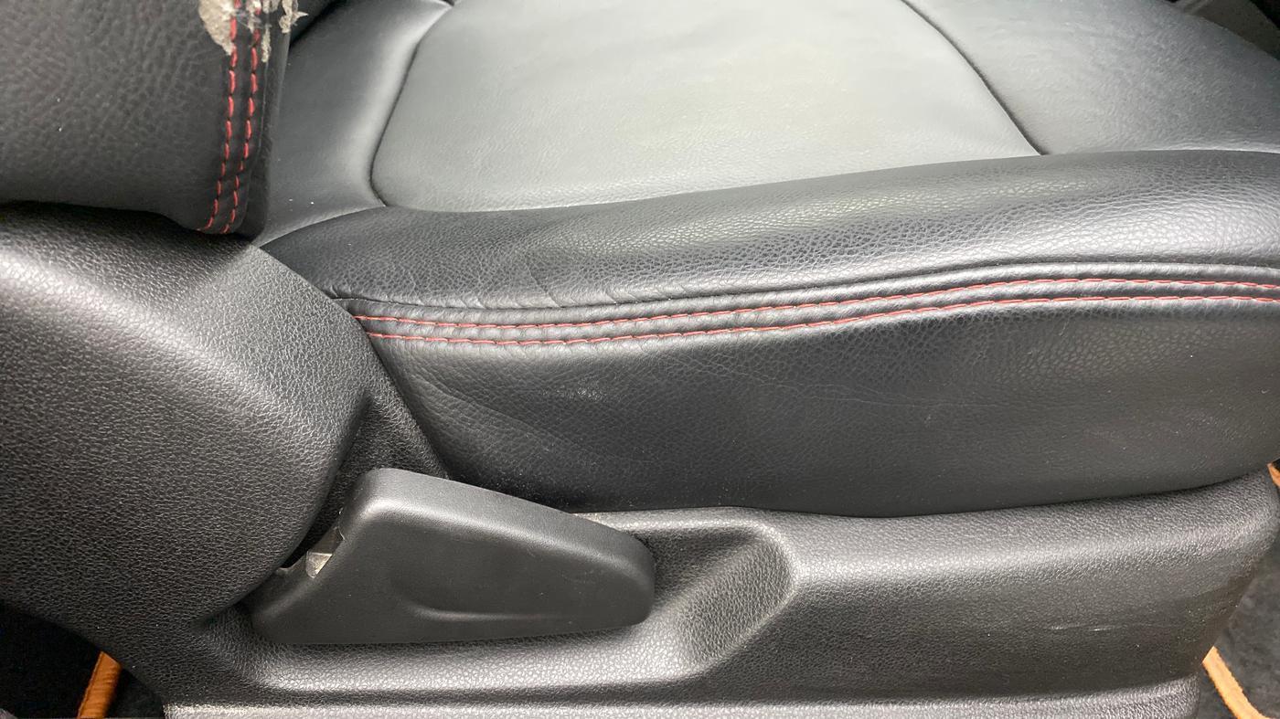2017 Renault Kwid RXT 1.0 AMT (O), Petrol, Automatic, 18,943 km, Driver Side Adjustment Panel