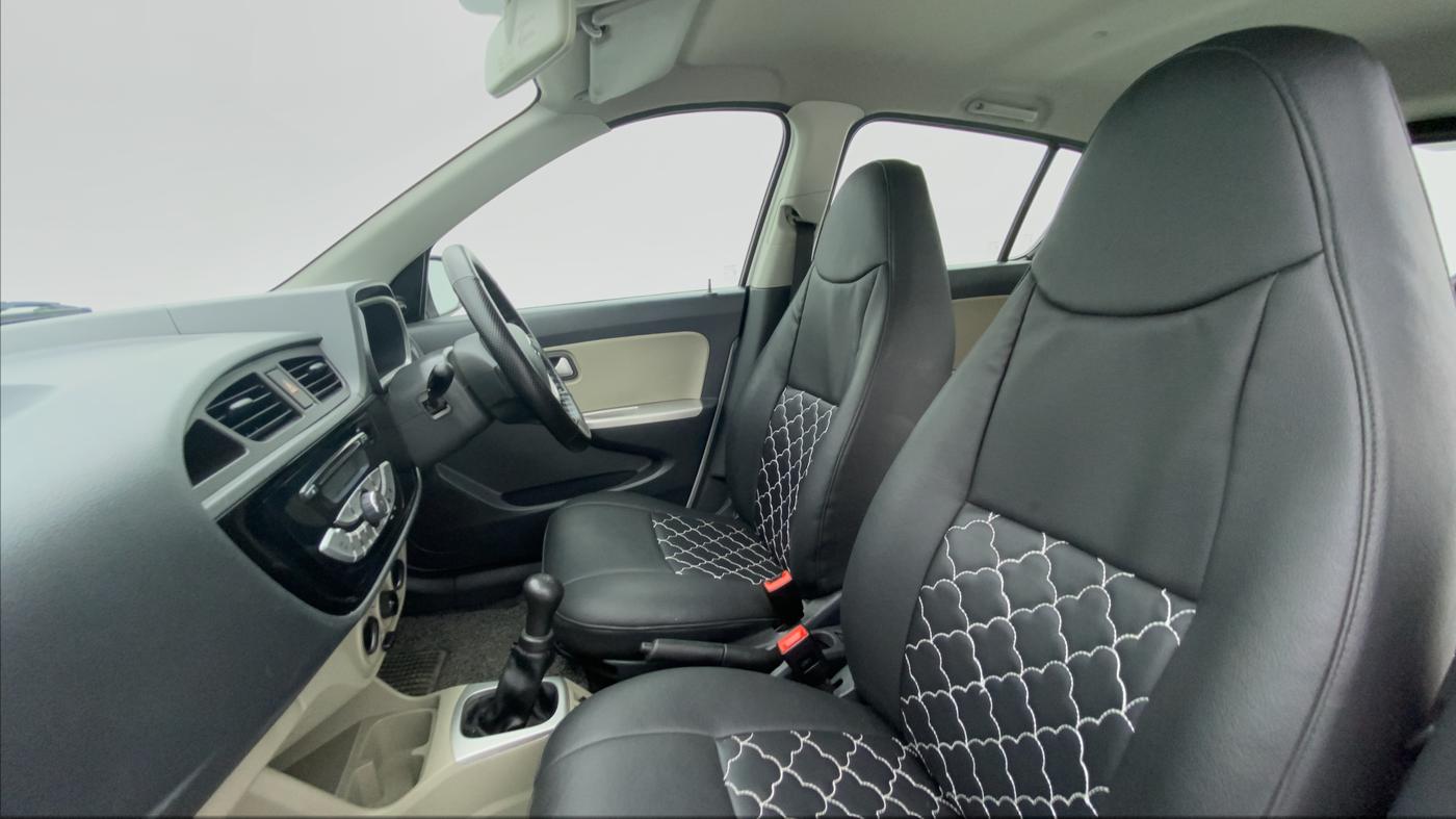 2017 Maruti Alto K10 VXI P, Petrol, Manual, 30,388 km, Right Side Front Door Cabin