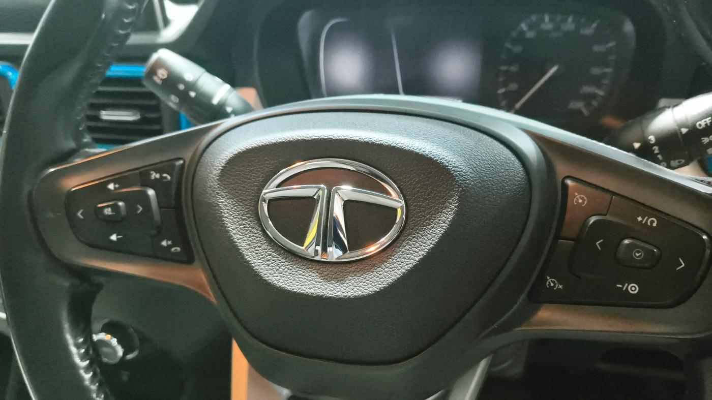 2021 Tata PUNCH CREATIVE  AMT, Petrol, Automatic, 68,727 km, Adaptive Cruise Control