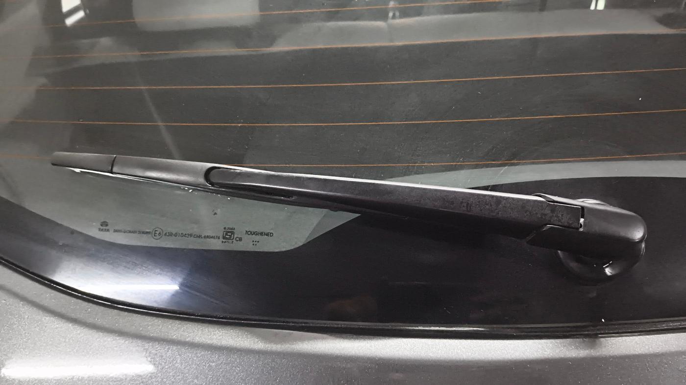 2021 Tata PUNCH CREATIVE  AMT, Petrol, Automatic, 68,727 km, Rear Wiper