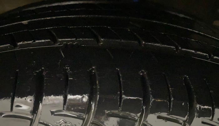 2018 Maruti Baleno DELTA CVT PETROL 1.2, Petrol, Automatic, 49,998 km, Left Front Tyre Tread