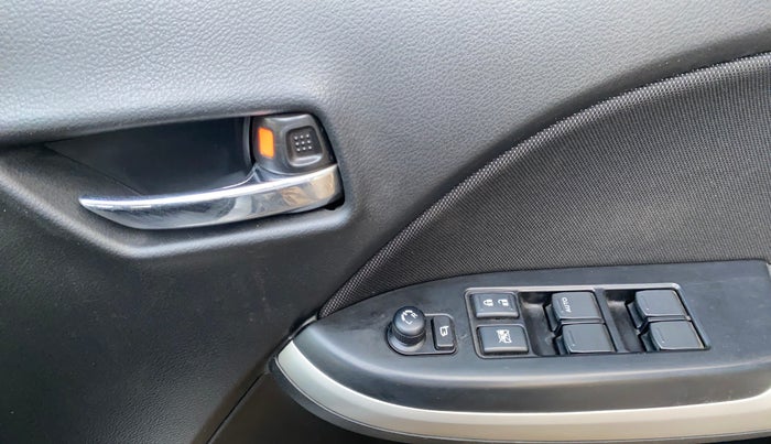 2018 Maruti Baleno DELTA CVT PETROL 1.2, Petrol, Automatic, 49,998 km, Driver Side Door Panels Control