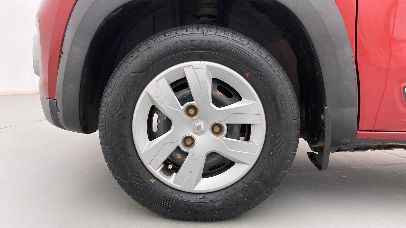 2018 Renault Kwid RXT 1.0, Petrol, Manual, 1,02,990 km, Left Front Wheel