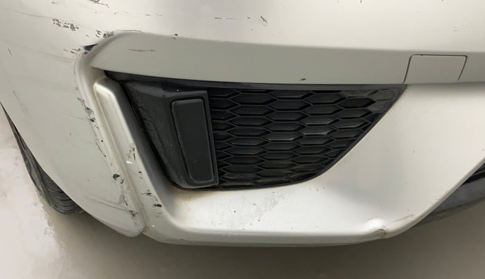 2016 Honda Jazz 1.2L I-VTEC S, Petrol, Manual, 1,01,652 km, Front bumper - Minor damage