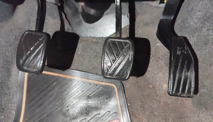 2016 Maruti Celerio VXI, Petrol, Manual, 77,340 km, Pedals