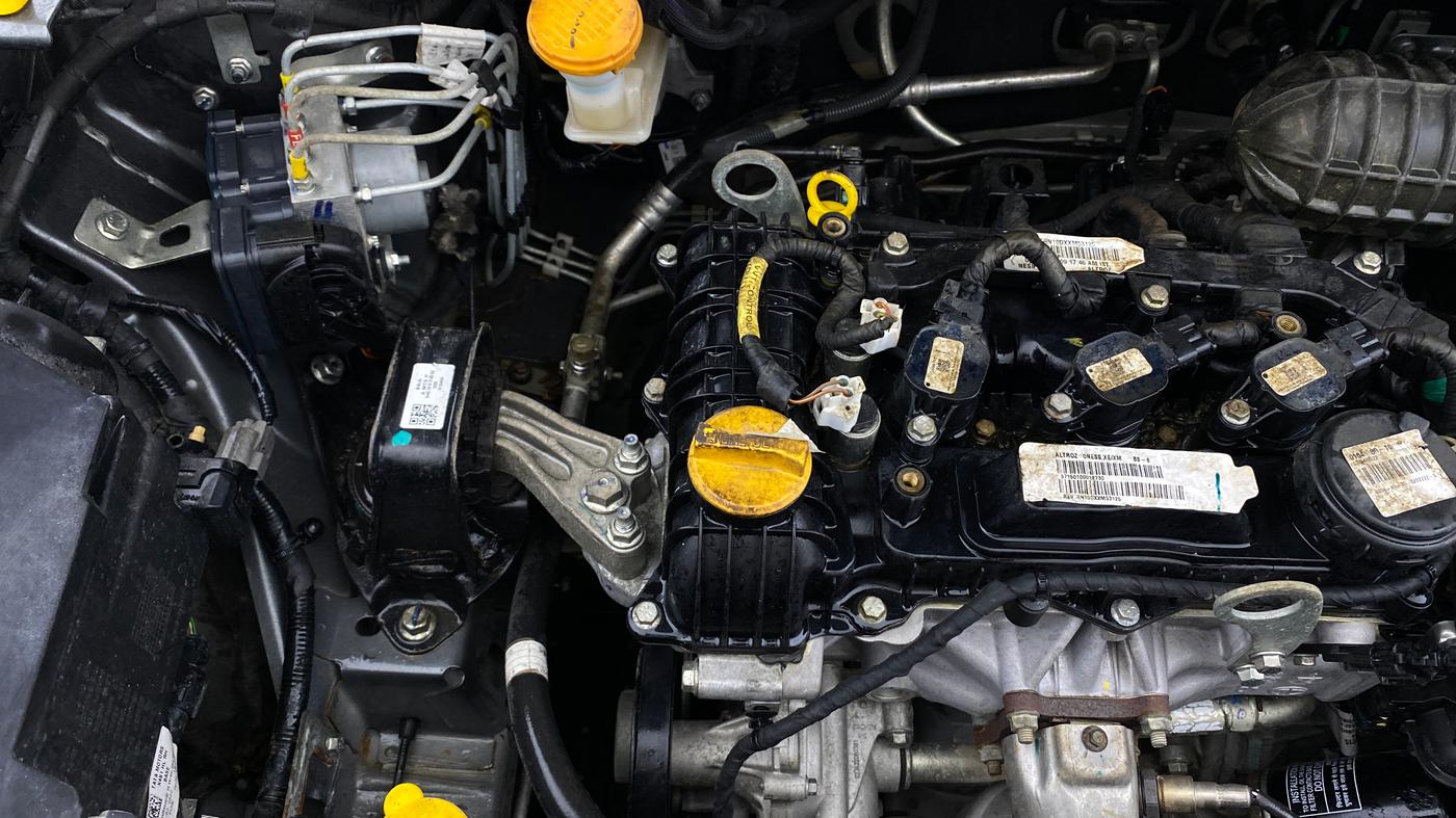 2022 Tata ALTROZ XM PLUS PETROL, Petrol, Manual, 22,988 km, Engine View - Right