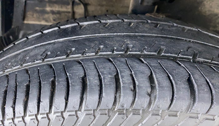 2013 Maruti Swift Dzire VXI 1.2 BS IV, Petrol, Manual, 59,341 km, Left Front Tyre Tread