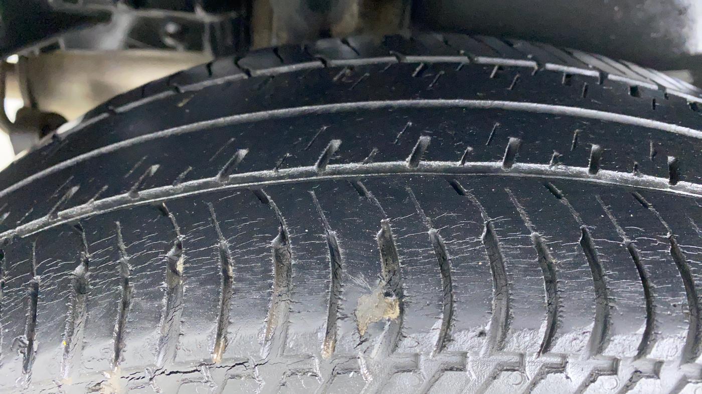 2013 Maruti Swift Dzire VXI 1.2 BS IV, Petrol, Manual, 59,341 km, Right Rear Tyre Tread
