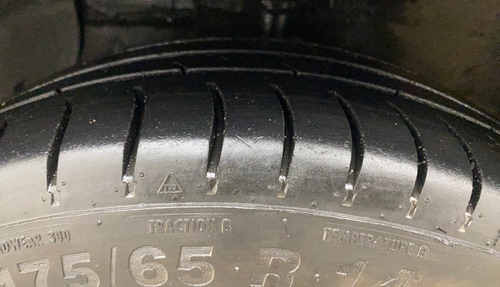 2014 Hyundai Xcent S 1.2, Petrol, Manual, 96,262 km, Left Front Tyre Tread