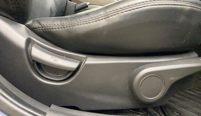 2014 Hyundai Xcent S 1.2, Petrol, Manual, 96,262 km, Driver Side Adjustment Panel