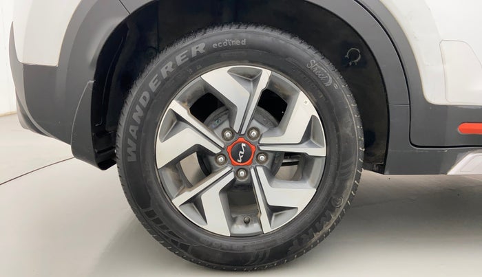 2022 KIA SONET HTX ANNIVERSARY EDITION 1.5, Diesel, Manual, 39,641 km, Right Rear Wheel