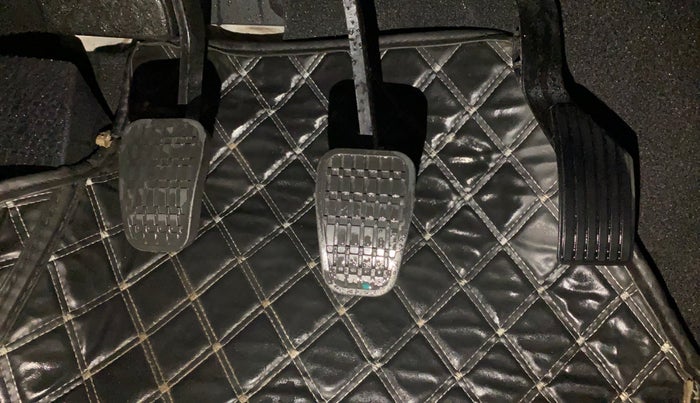 2024 Tata ALTROZ XM PLUS PETROL, Petrol, Manual, 23,470 km, Pedals