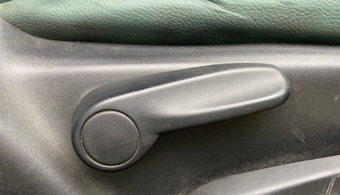 2017 Jeep Compass LONGITUDE 2.0 DIESEL, Diesel, Manual, 52,608 km, Driver Side Adjustment Panel