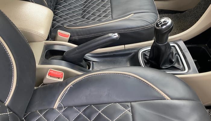 2021 Maruti Ciaz ALPHA 1.5 SHVS PETROL, Petrol, Manual, 46,917 km, Gear Lever