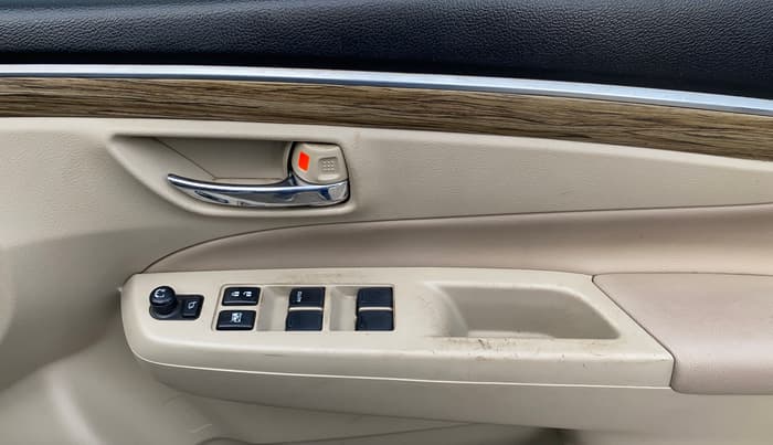 2021 Maruti Ciaz ALPHA 1.5 SHVS PETROL, Petrol, Manual, 46,917 km, Driver Side Door Panels Control