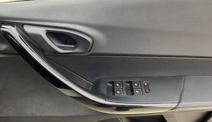 2018 Tata TIAGO NRG PETROL, Petrol, Manual, 85,225 km, Driver Side Door Panels Control