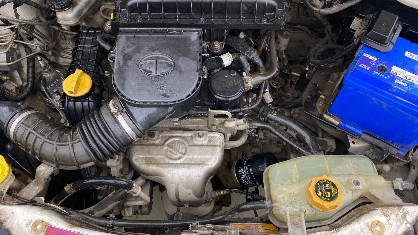 2018 Tata TIAGO NRG PETROL, Petrol, Manual, 86,702 km, Engine View