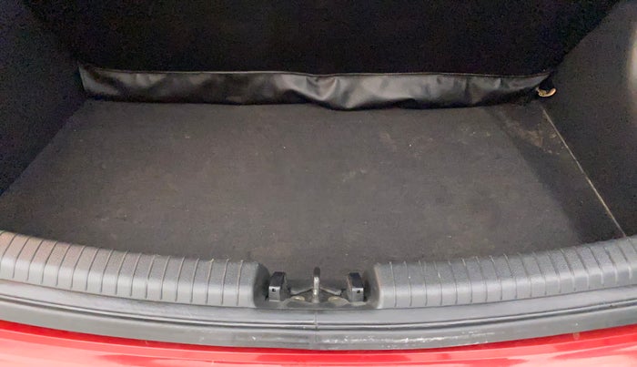 2018 Hyundai Grand i10 ASTA 1.2 KAPPA VTVT, Petrol, Manual, 48,459 km, Boot Inside