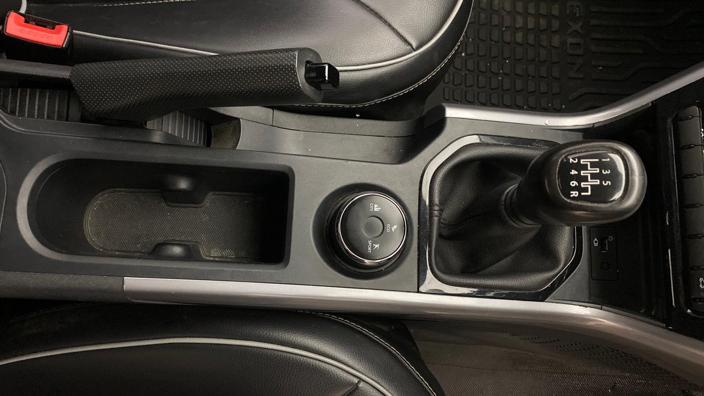 2023 Tata NEXON XM SUNROOF PETROL, Petrol, Manual, 37,031 km, Gear Lever