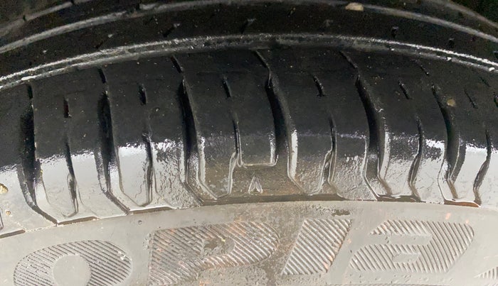 2022 Tata ALTROZ XE PETROL, Petrol, Manual, 22,656 km, Left Front Tyre Tread