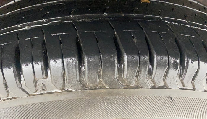 2022 Tata ALTROZ XE PETROL, Petrol, Manual, 22,656 km, Left Rear Tyre Tread