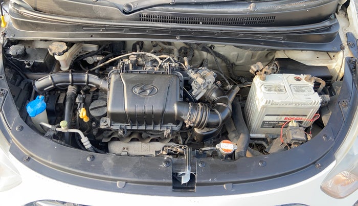 2012 Hyundai i10 MAGNA 1.1, Petrol, Manual, 68,492 km, Engine View