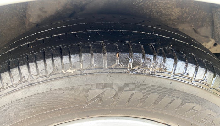2012 Hyundai i10 MAGNA 1.1, Petrol, Manual, 68,492 km, Left Rear Tyre Tread