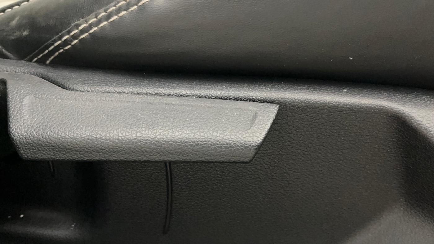 2022 Hyundai Creta SX 1.5 PETROL, Petrol, Manual, 14,181 km, Driver Side Adjustment Panel