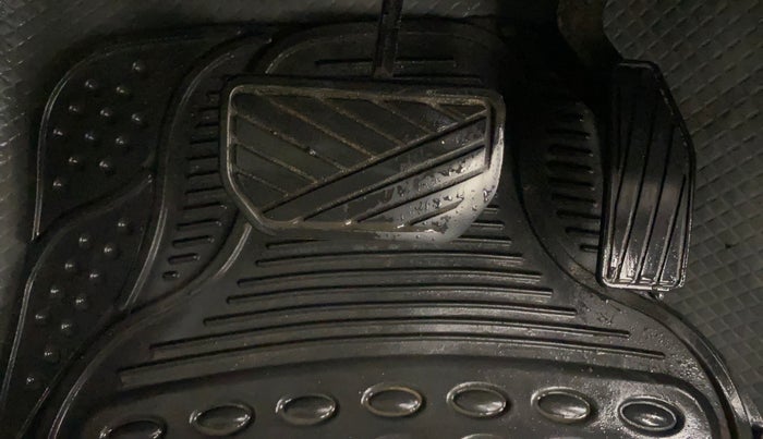 2017 Maruti Celerio ZXI AMT, Petrol, Automatic, 49,078 km, Pedals