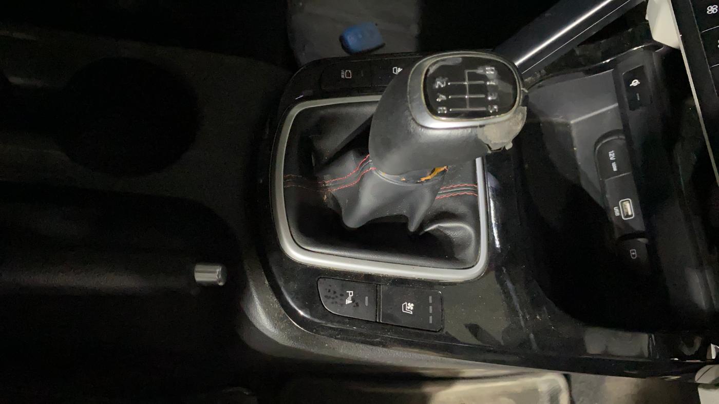 2019 KIA SELTOS GTX PLUS 1.4 PETROL, Petrol, Manual, 31,180 km, Gear Lever