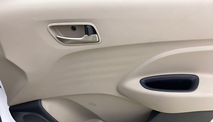 2020 Hyundai NEW SANTRO SPORTZ AMT, Petrol, Automatic, 8,920 km, Driver Side Door Panels Control