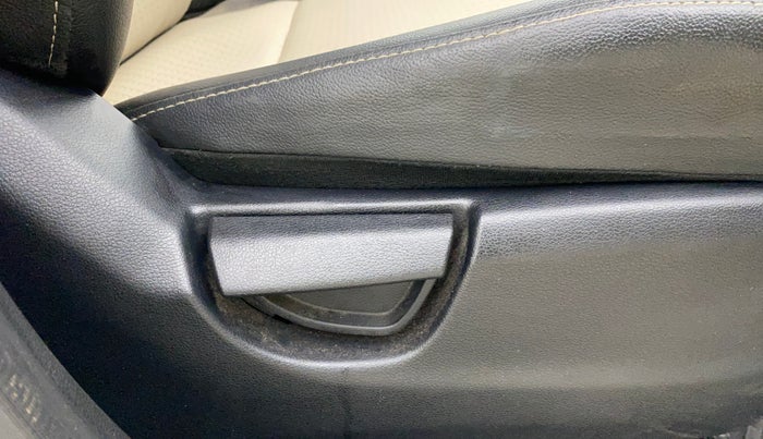 2020 Hyundai NEW SANTRO SPORTZ AMT, Petrol, Automatic, 8,920 km, Driver Side Adjustment Panel