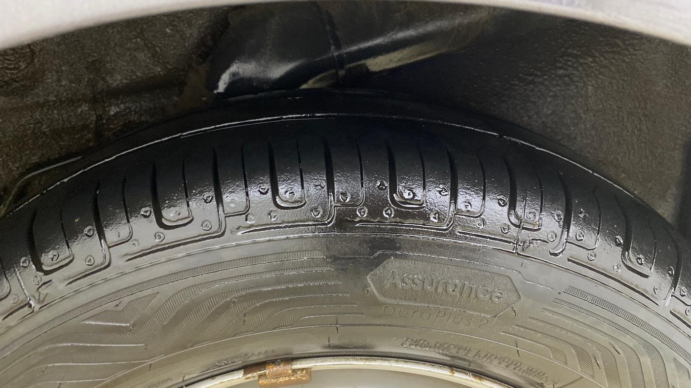 2015 Hyundai i10 MAGNA 1.1, Petrol, Manual, 65,509 km, Left Rear Tyre Tread
