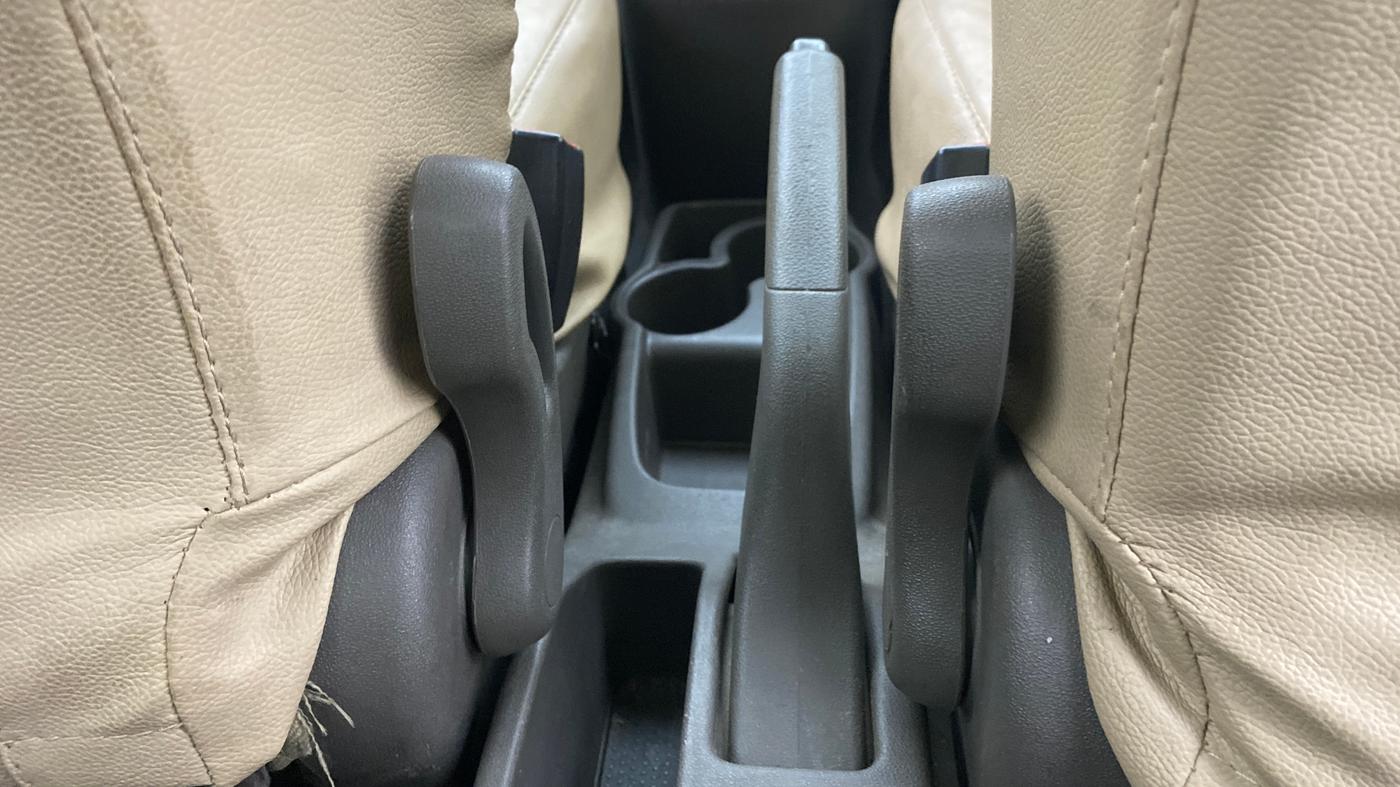 2015 Hyundai i10 MAGNA 1.1, Petrol, Manual, 65,509 km, Driver Side Adjustment Panel