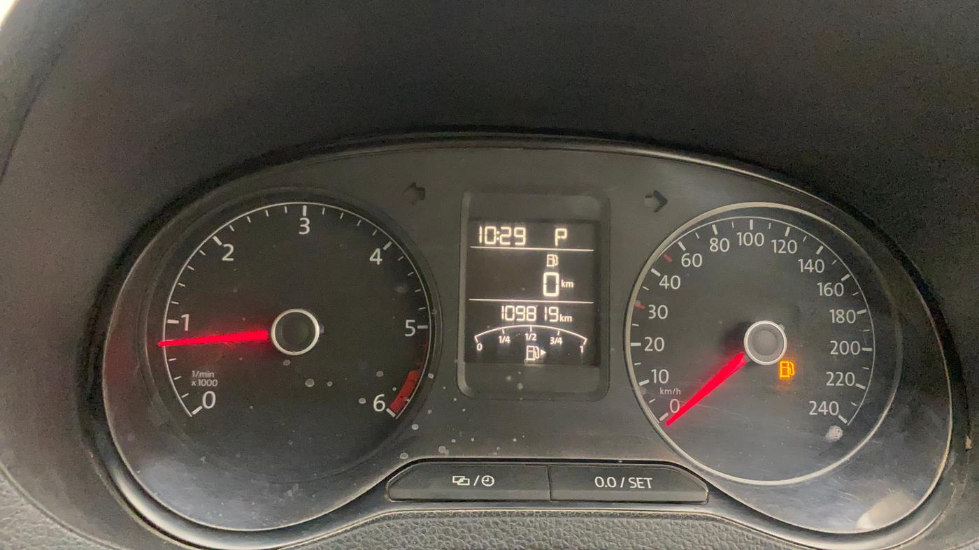 2018 Volkswagen Ameo HIGHLINE PLUS 1.5L AT 16 ALLOY, Diesel, Automatic, 1,09,907 km, Odometer Image