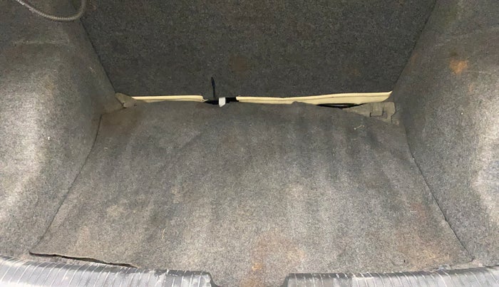 2018 Volkswagen Ameo HIGHLINE PLUS 1.5L AT 16 ALLOY, Diesel, Automatic, 1,09,788 km, Boot Inside