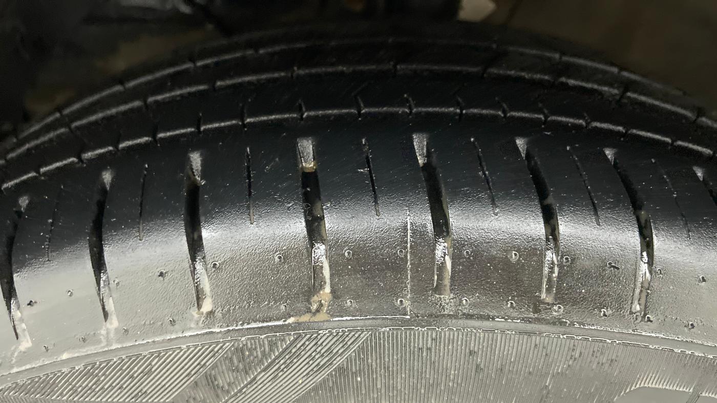 2019 Maruti Baleno ZETA PETROL 1.2, Petrol, Manual, 8,924 km, Left Front Tyre Tread