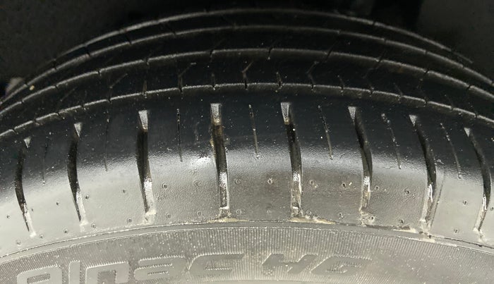 2019 Maruti Baleno ZETA PETROL 1.2, Petrol, Manual, 8,924 km, Left Rear Tyre Tread